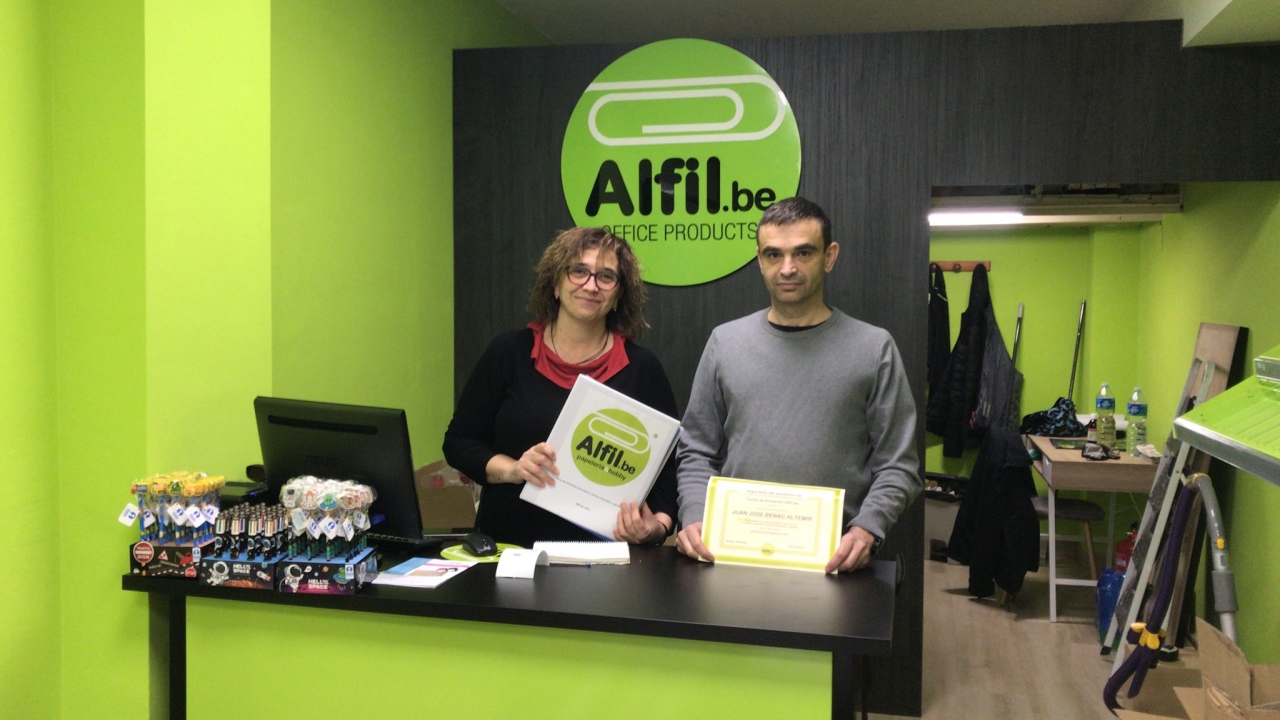 Finalizada la formación en Girona - Alfil.Be