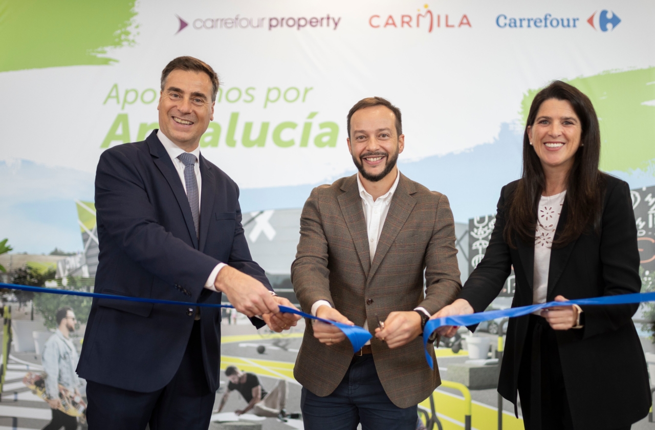 Carrefour Property y Carmila celebran la renovación del Centro Comercial Camas-Aljarafe