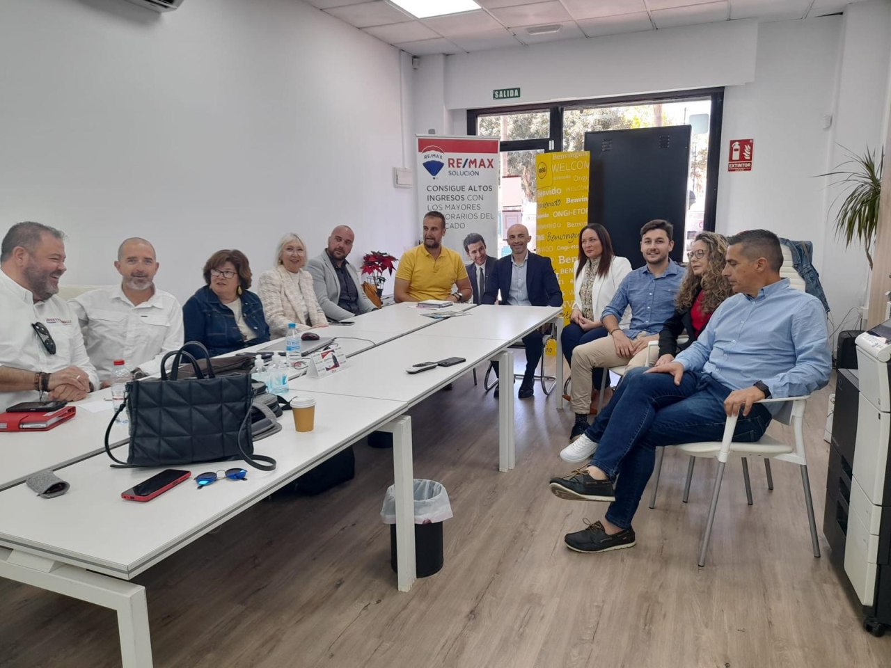 REMAX GRUPO SOLUCIÓN FIRMA UN ACUERDO CON ARAG PARA PROTEGER A SUS CLIENTES FRENTE A LA OCUPACIÓN ILEGAL DE VIVIENDAS EN LA PROVINCIA DE ALMERÍA