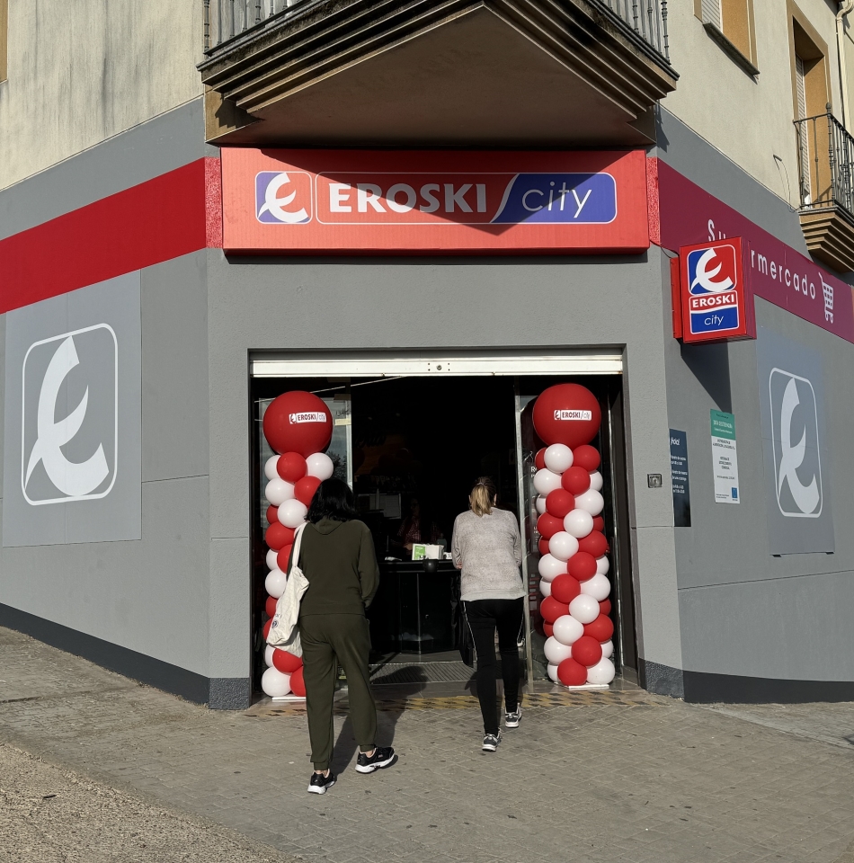 EROSKI INAUGURA UN NUEVO SUPERMERCADO FRANQUICIADO EN ALBURQUERQUE, EN BADAJOZ