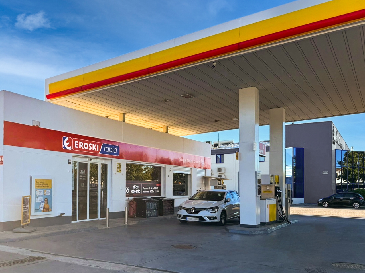 EROSKI INAUGURA UN NUEVO SUPERMERCADO FRANQUICIADO RAPID EN LA GASOLINERA DE PEDRO MUÑOZ, EN CIUDAD REAL