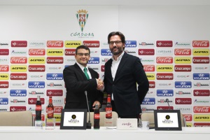 La franquicia, Bodegas Mezquita firma un acuerdo de colaboración  con el Córdoba C.F