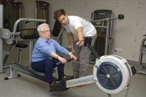 Infinit Fitness se preocupa también por nuestros mayores, y les ayudar a sentirse más jóvenes a través del ejercicio