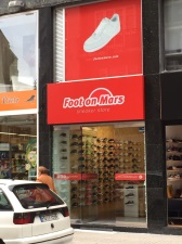 Foot on Mars abre un nuevo sneaker store en Pontevedra