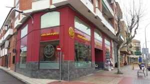 La franquicia Cien Boca-Pizz inaugura su sexto establecimiento en Villanueva de la Serena
