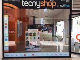 TECNYSHOP celebra su primera firma de 2017 en la localidad de Torreperogil, Jaén