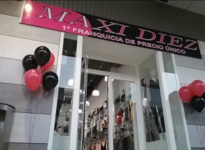  Maxi Diez - Todo a 10 € desembarca en Mérida (Badajoz).