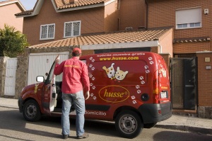 Husse, única franquicia en España de reparto a domicilio de comida para mascotas.