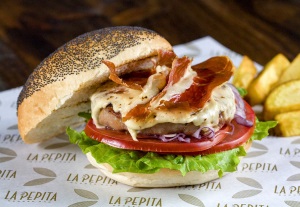 La Pepita Burger Bar apuesta por proveedores locales para garantizar la mayor calidad en su carta