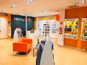 La enseña tecnológica TecnyShop se centra en la formación de sus franquiciados