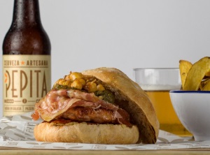 La Pepita Burger Bar homenajea a Galicia con su nueva hamburguesa del mes