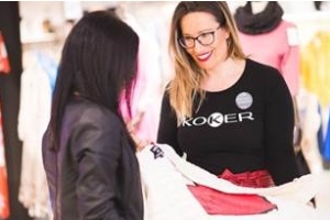 Personal shopper como dependientas, asesoramiento en moda de mujer a mujer