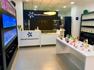 Cien Fragancias inauguró el pasado Fin de semana una nueva tienda en Moncada - Valencia