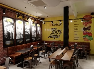  CARL'S JR. abre su octavo establecimiento en Madrid