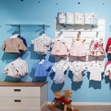 La marca de moda infantil, Petit Dreams,  se posiciona en el mercado como la marca líder